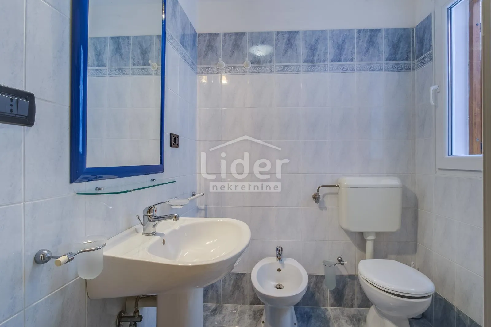 stan s predivnim pogledom na more i luku – veli lošinj - slika 13