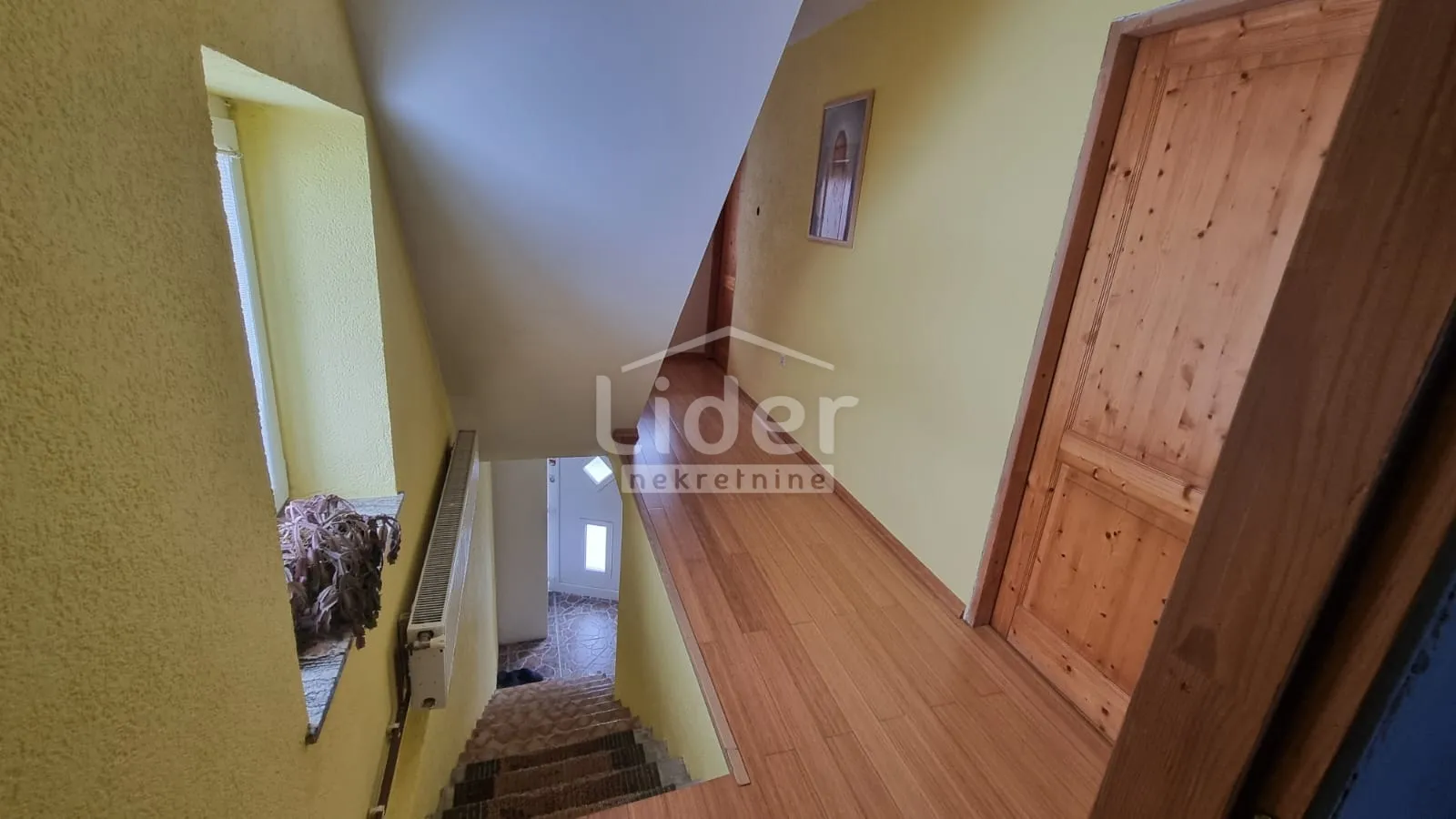 delnice, dvojna kuća od 100m2, p+1, okućnice 320m2 - slika 9