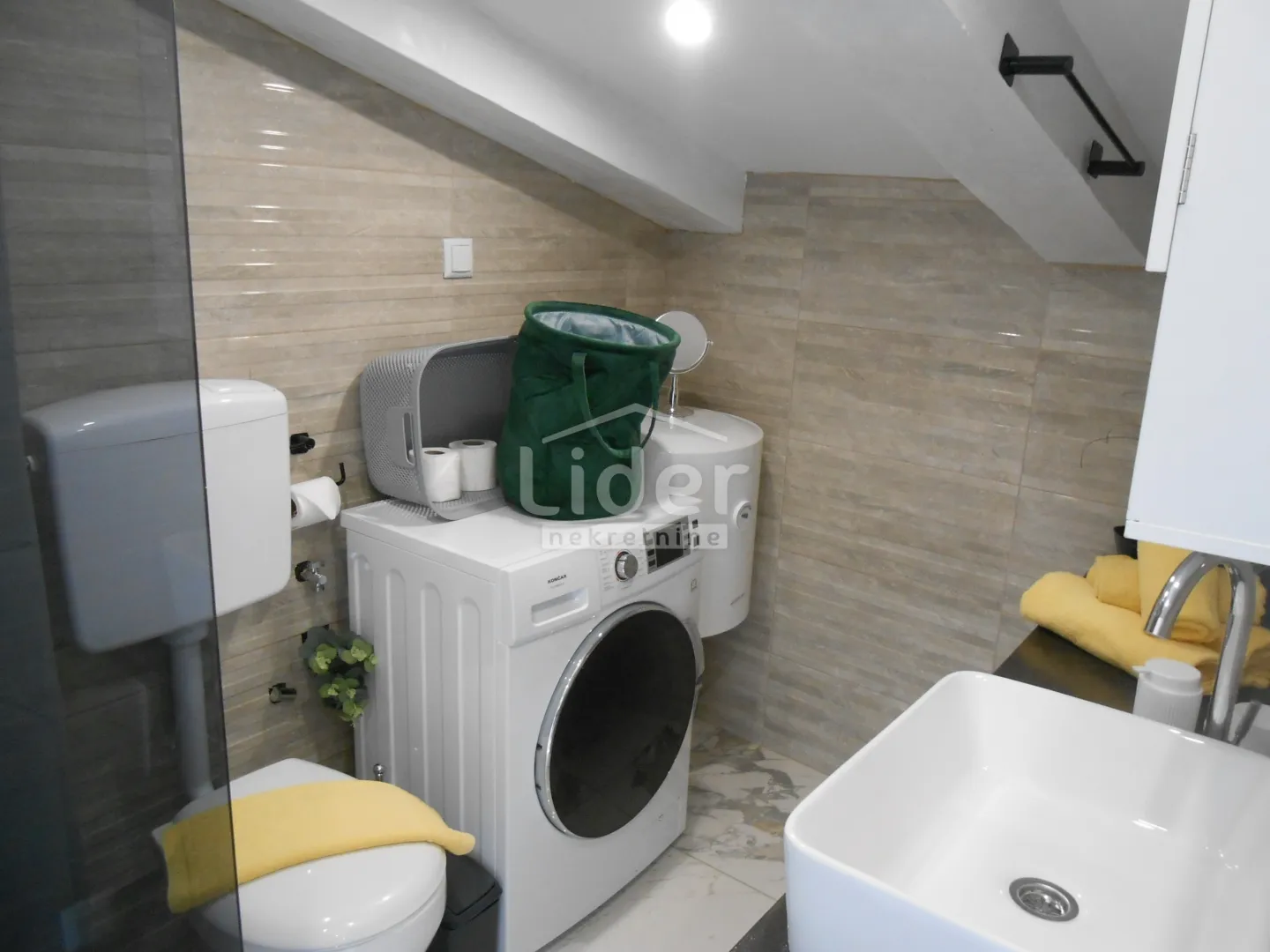 rijeka adaptirana garsonijera blizu centra, 23m2 - slika 8