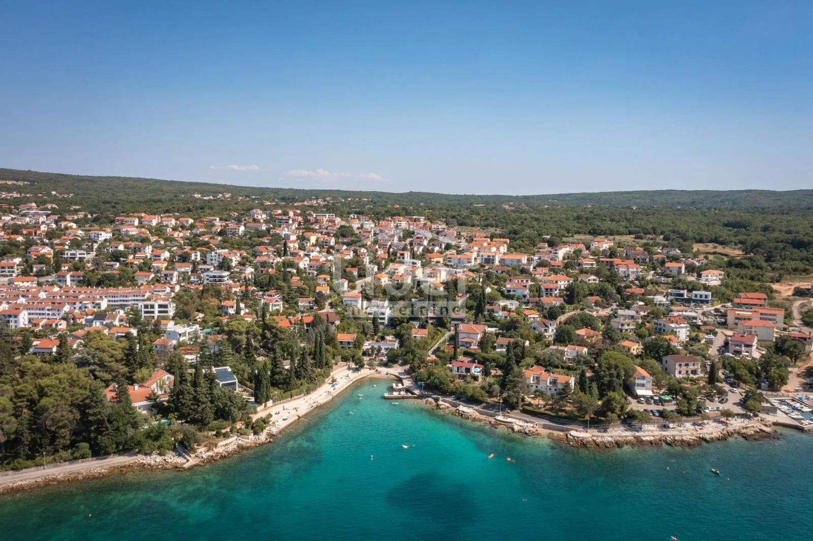 otok krk,malinska-prizemlje vile 123m2 s bazenom i okućnicom - slika 23