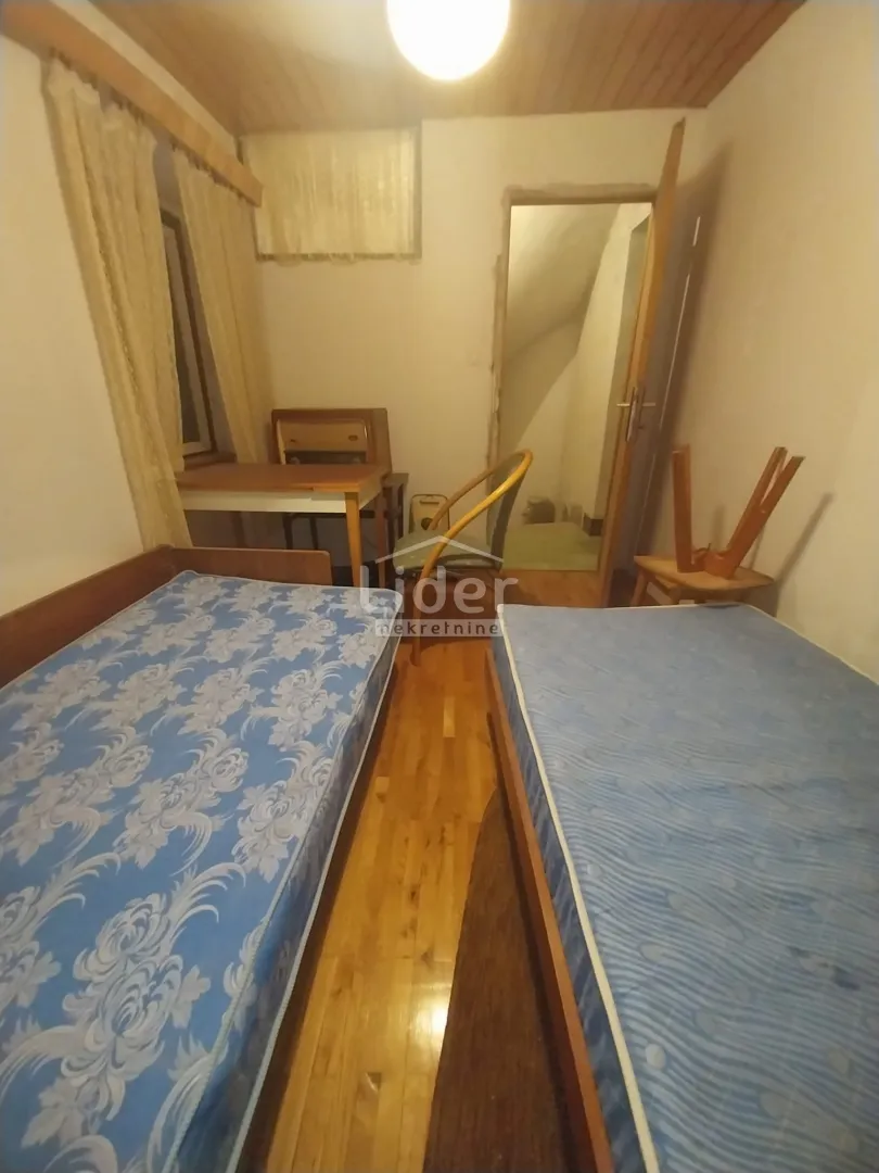 pag, centar, kuća 212 m2, 250.000 € - slika 21