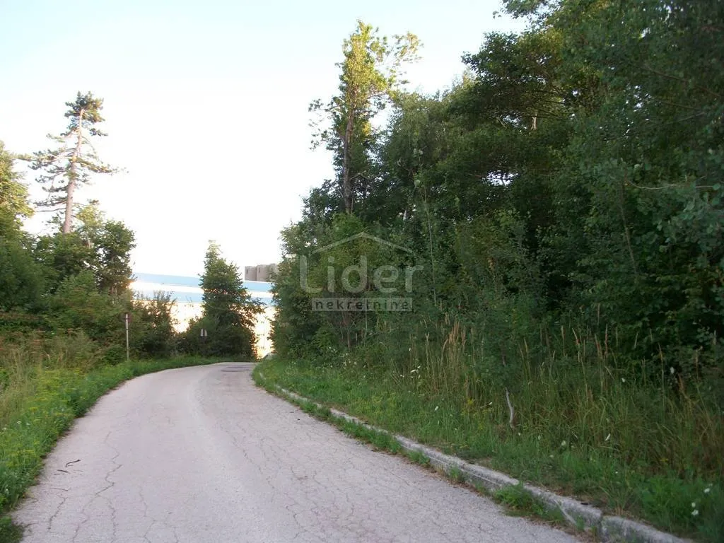 Fužine, teren, blizina centra