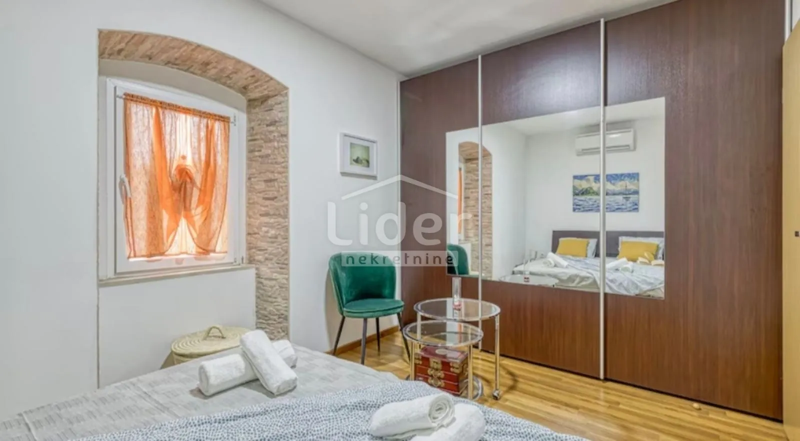 jušići stan sa studio apartmanom i terasom - slika 6