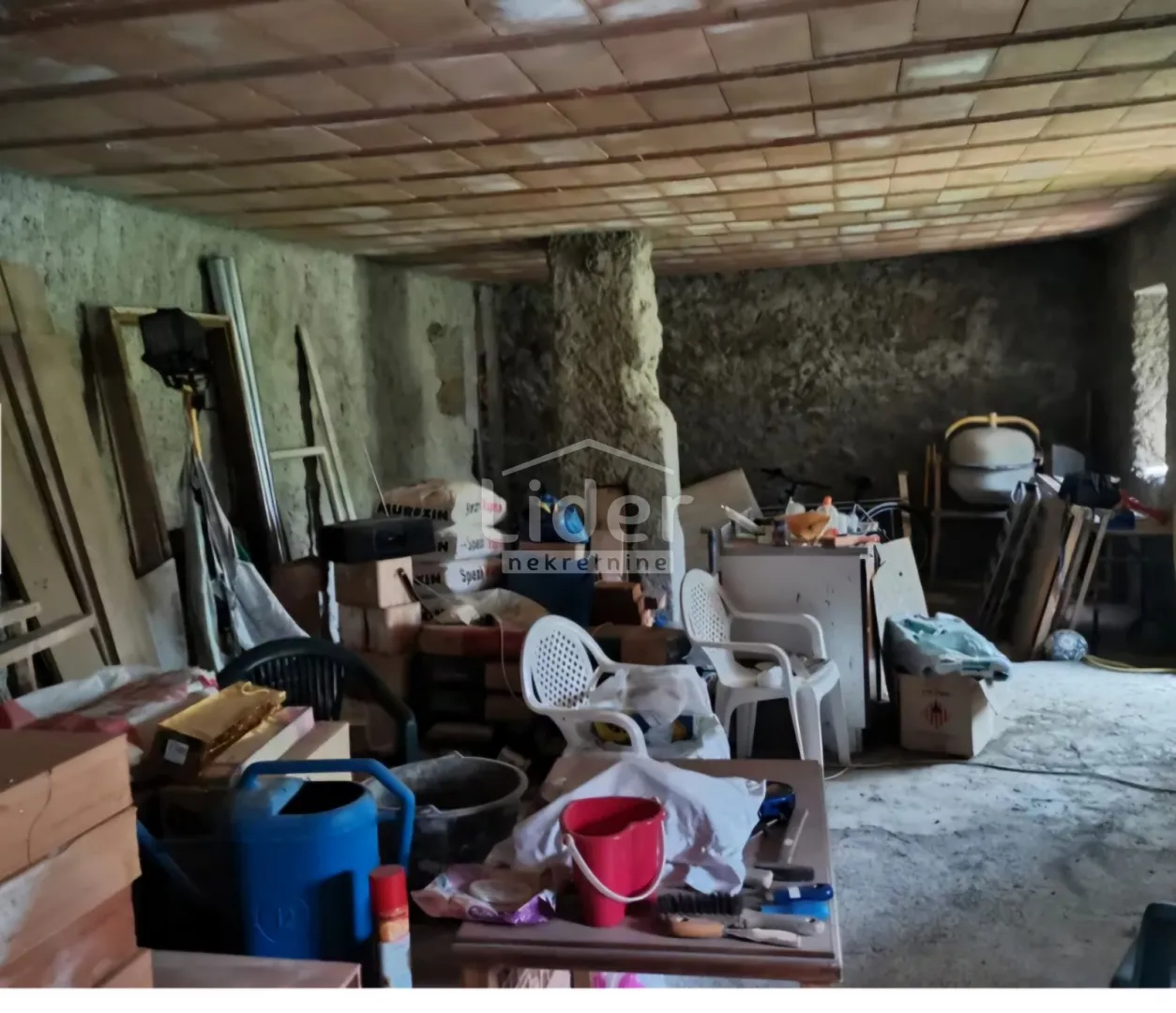 kuća za renovaciju, lič - slika 5