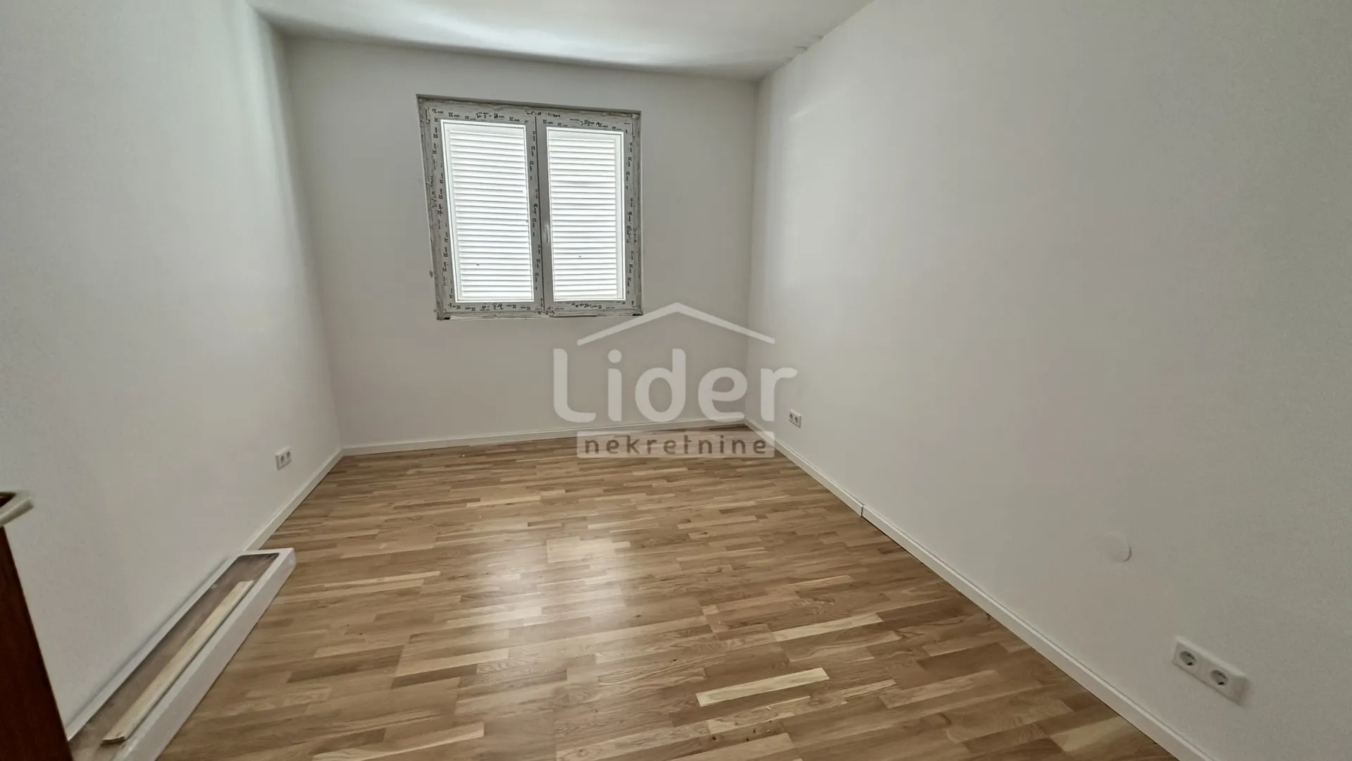škurinje nn, 84m2 3s+db stan s pogledom na more - slika 8