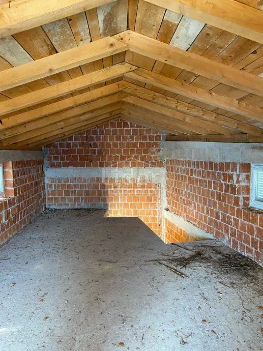 kuća sa dva stana brseč-zagore - slika 5