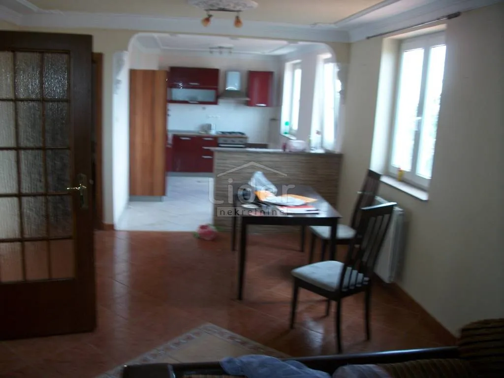 dvoetažni stan sa pogledom na more - slika 5