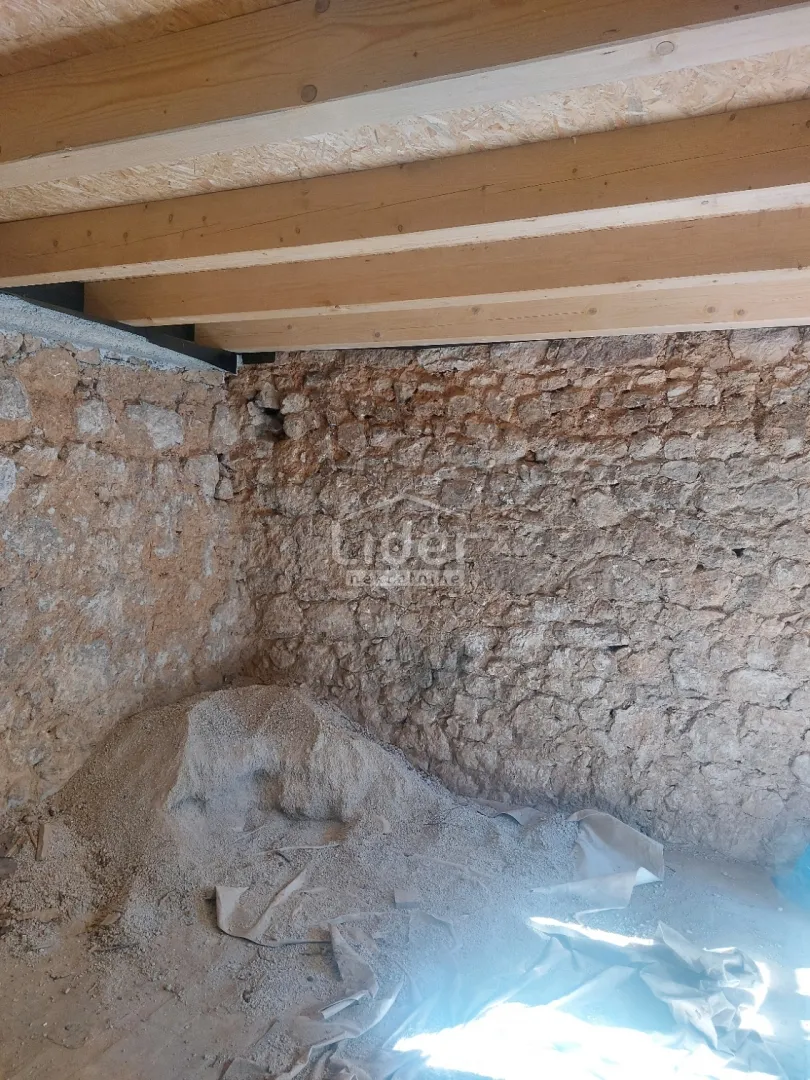 grižane manja kuća u nizu s bazenom, mirno okruženje - slika 10