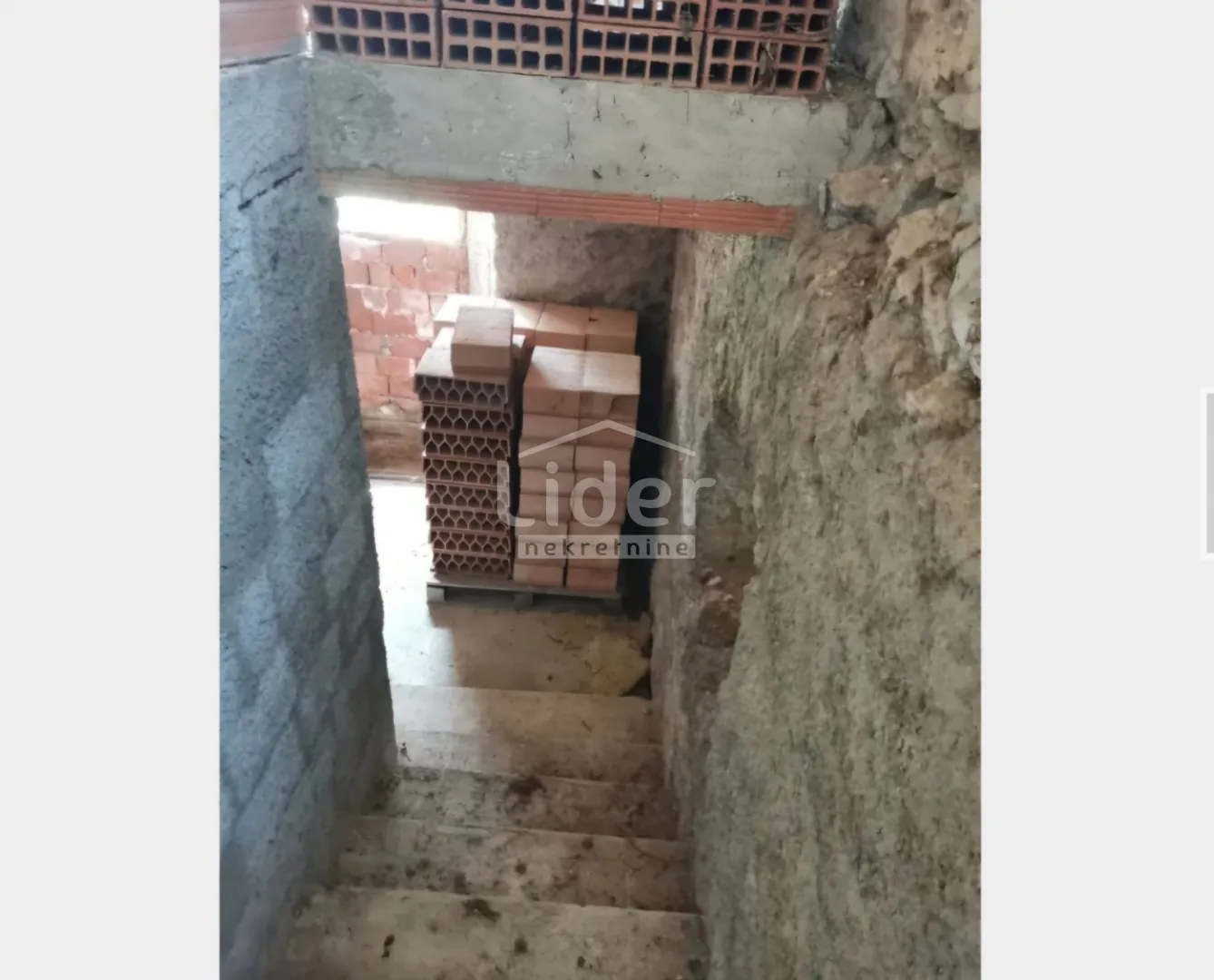 Kuća za renovaciju, Lič - Lič, Fužine
