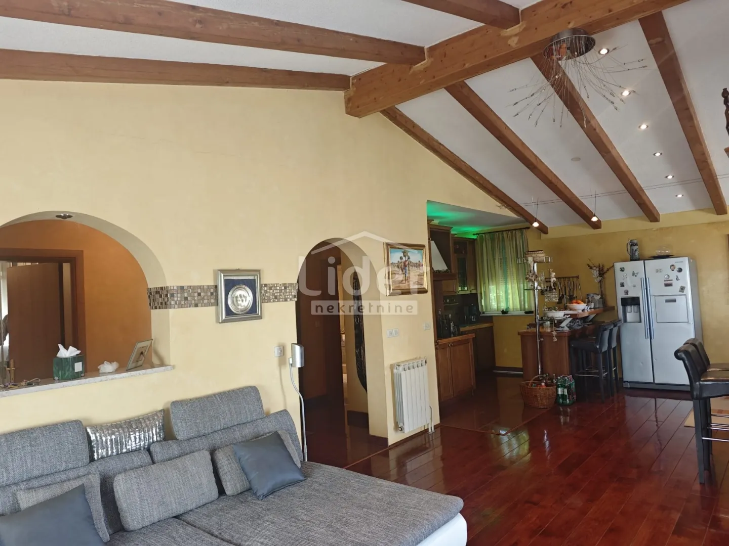 opatija- vila s predivnim pogledom i bazenom - slika 31