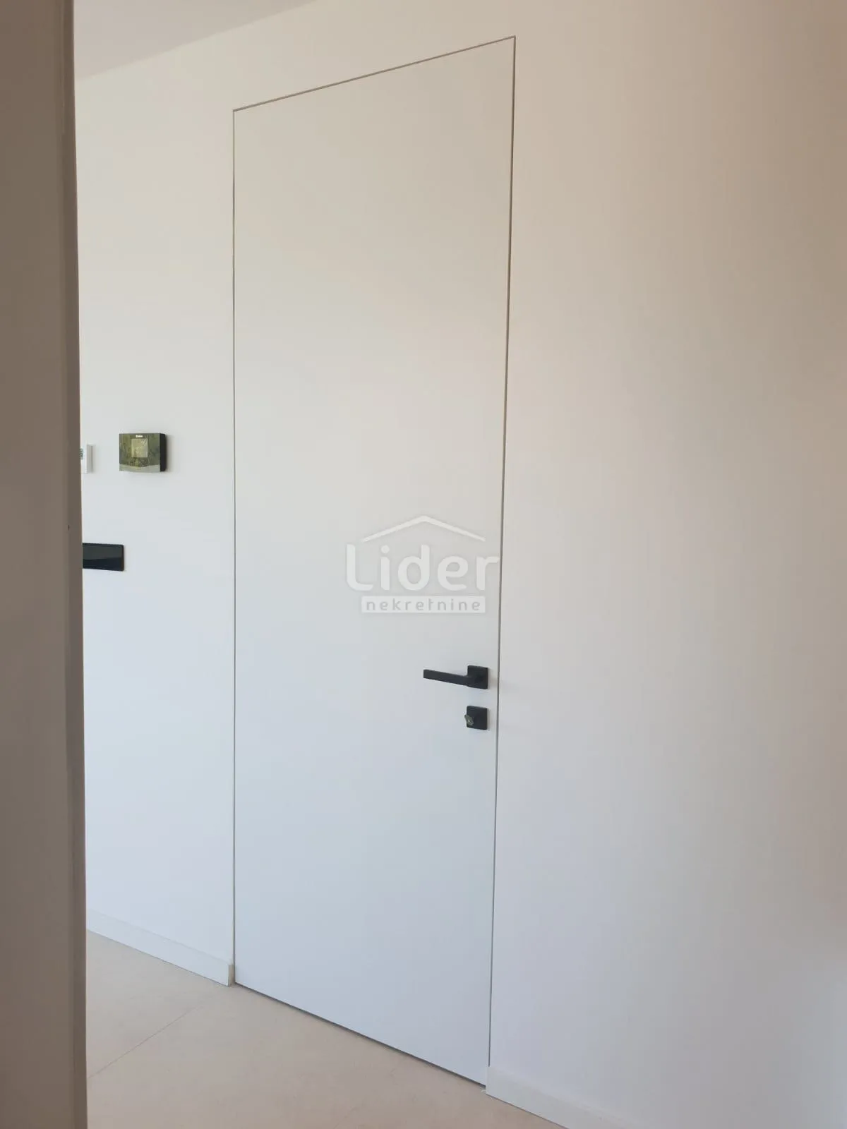 luksuzna villa sa 4 stana - krk - slika 10