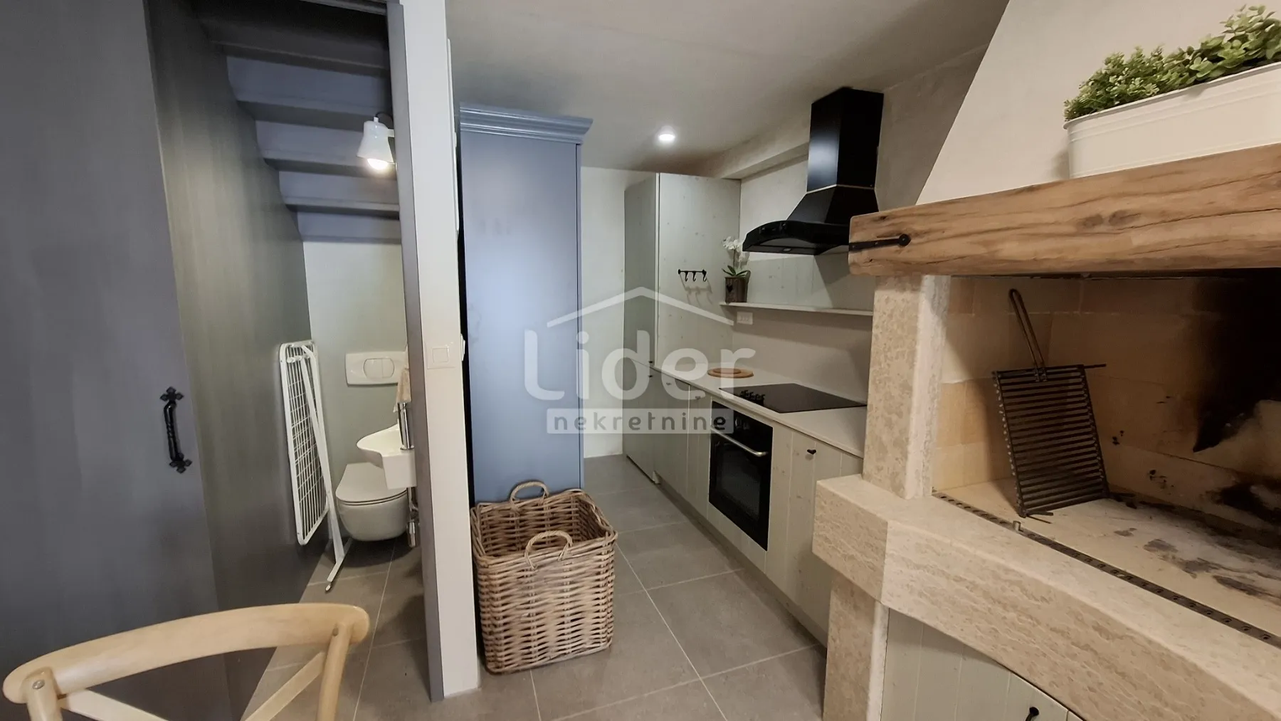 omišalj-stan 80 m² u renoviranoj kamenoj kući - slika 3