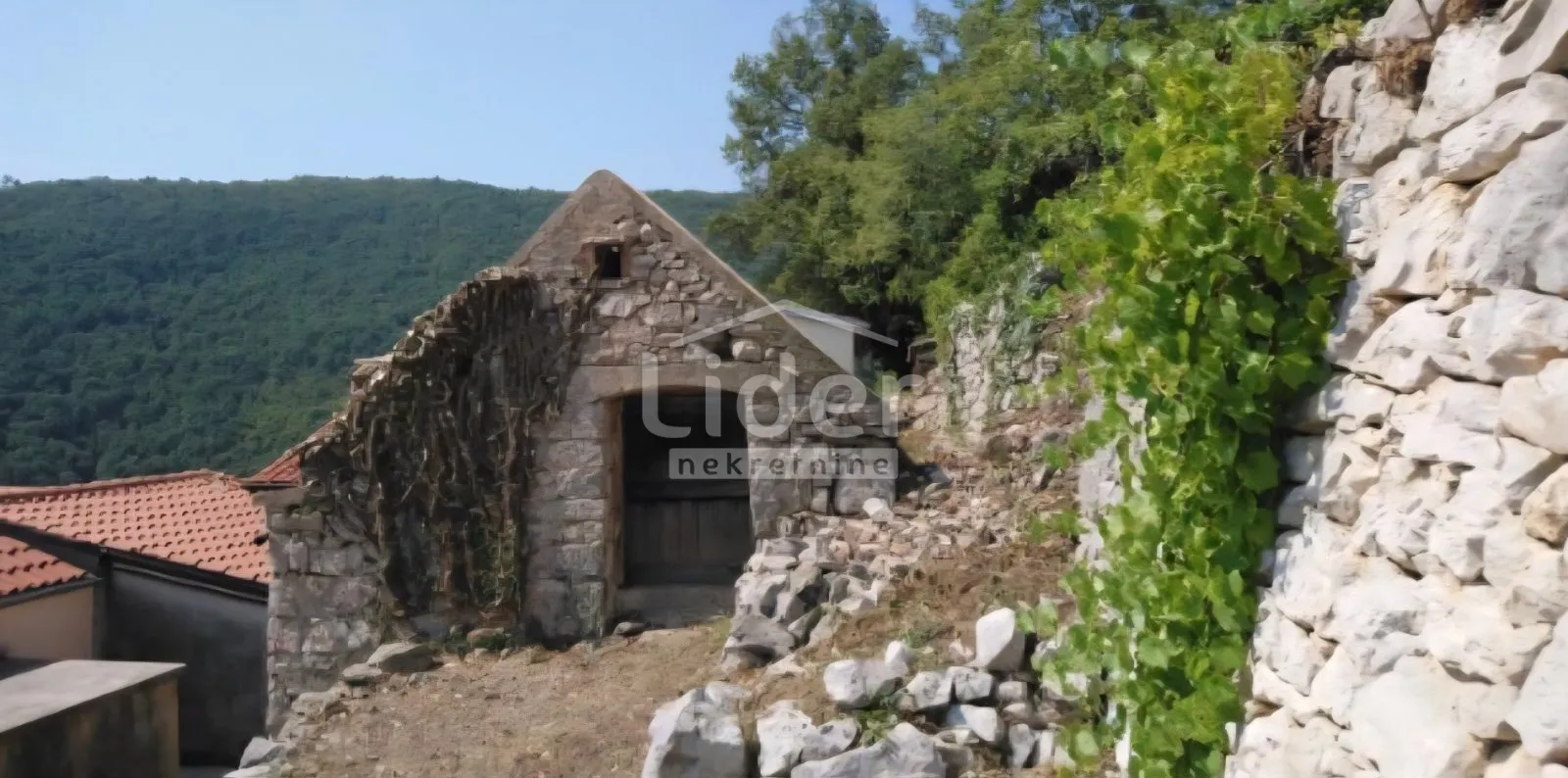 mošćenička draga (zaleđe), 2 kamene kuće - slika 4