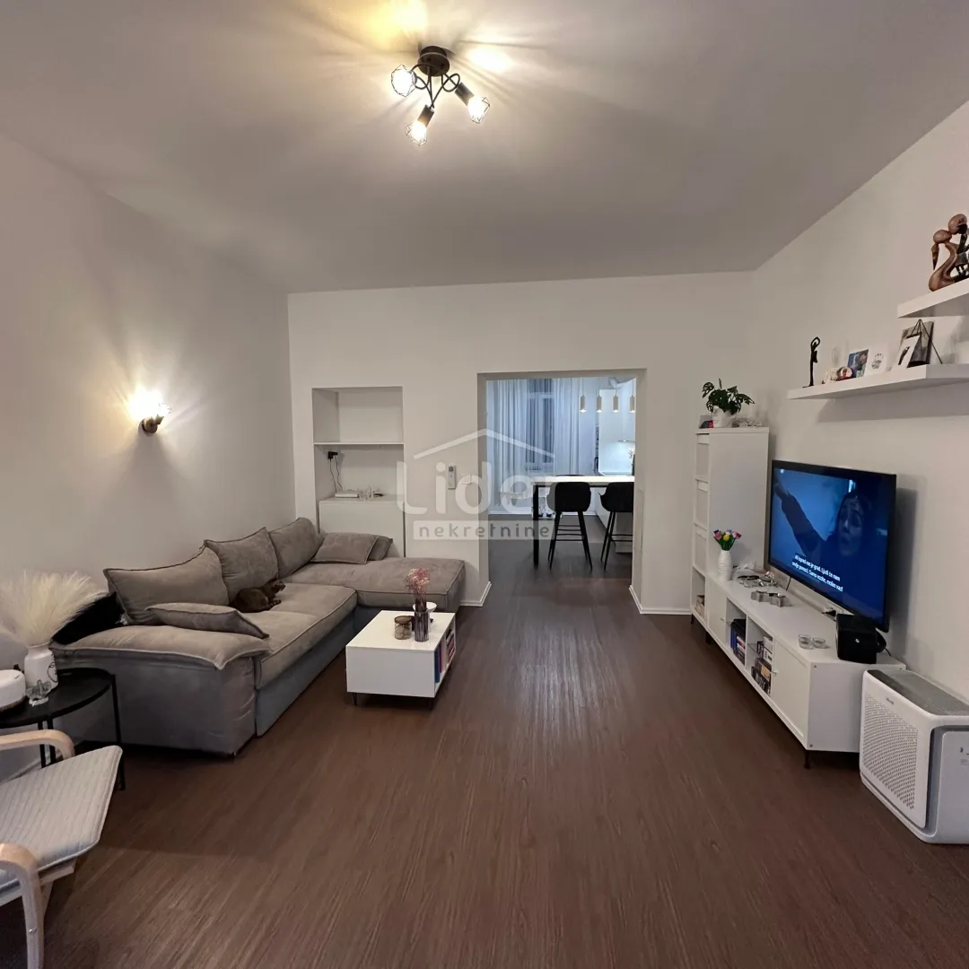 centar, prekrasan stan od 65m2, 2-balkona, 2.kat - slika 10