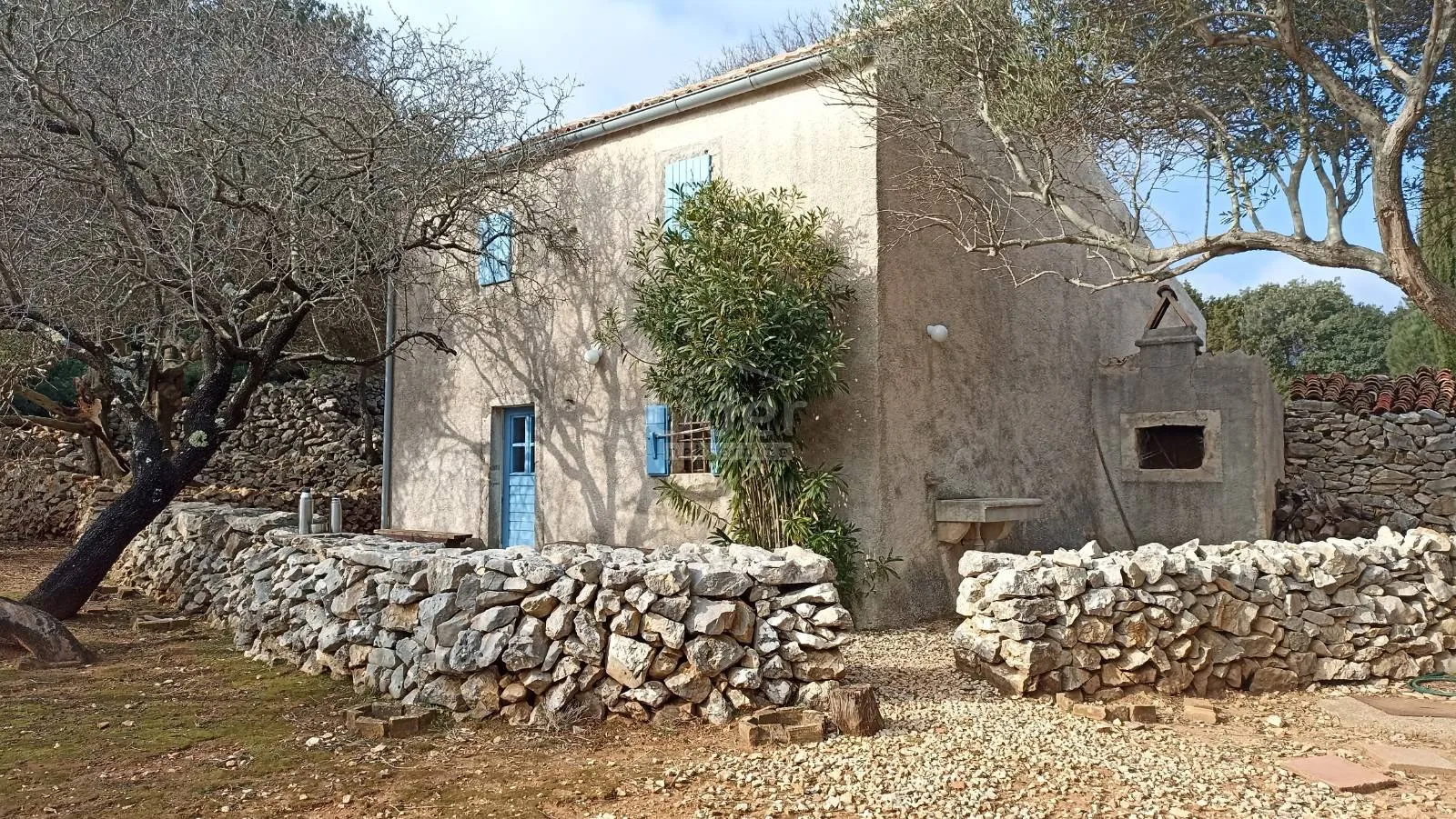 samostojeća kuća mali lošinj 60m2, zemljište 76.000m2 - slika 9