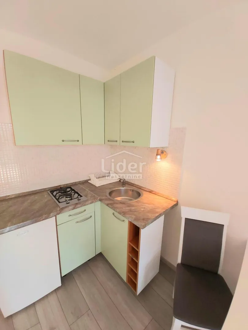 mali lošinj -1s+db stan u kući - slika 4