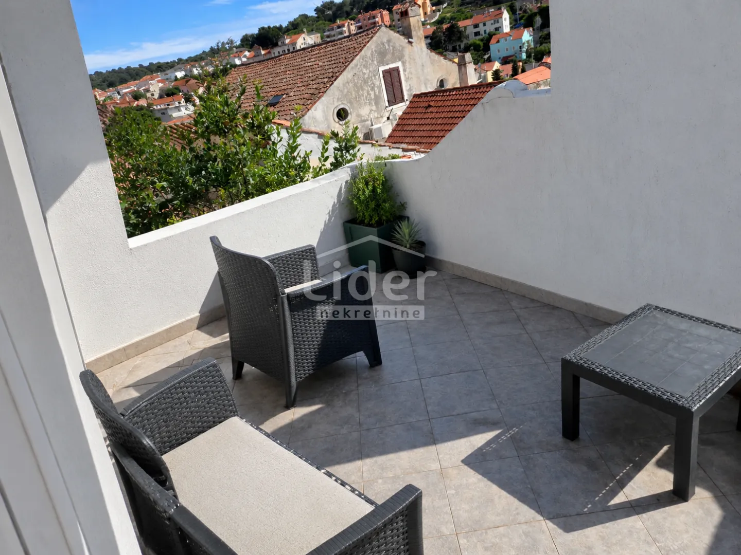 mali lošinj - kuća 50m2 - slika 2