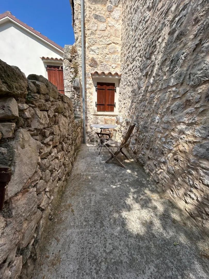 otok susak-kamena kuća - slika 2
