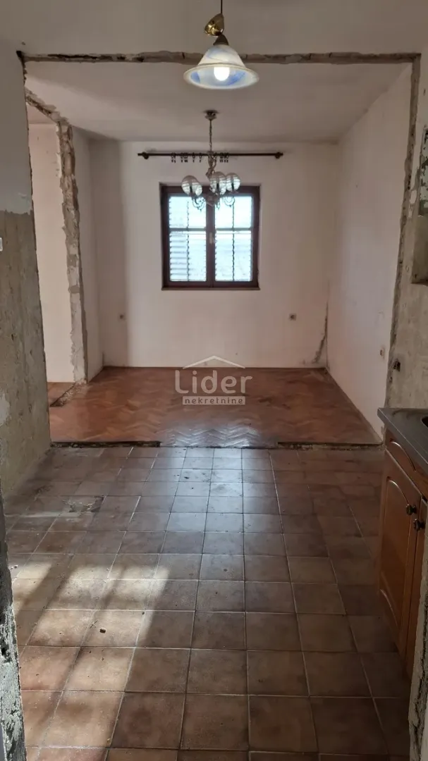kostrena - kuća za adaptaciju po želji - slika 2