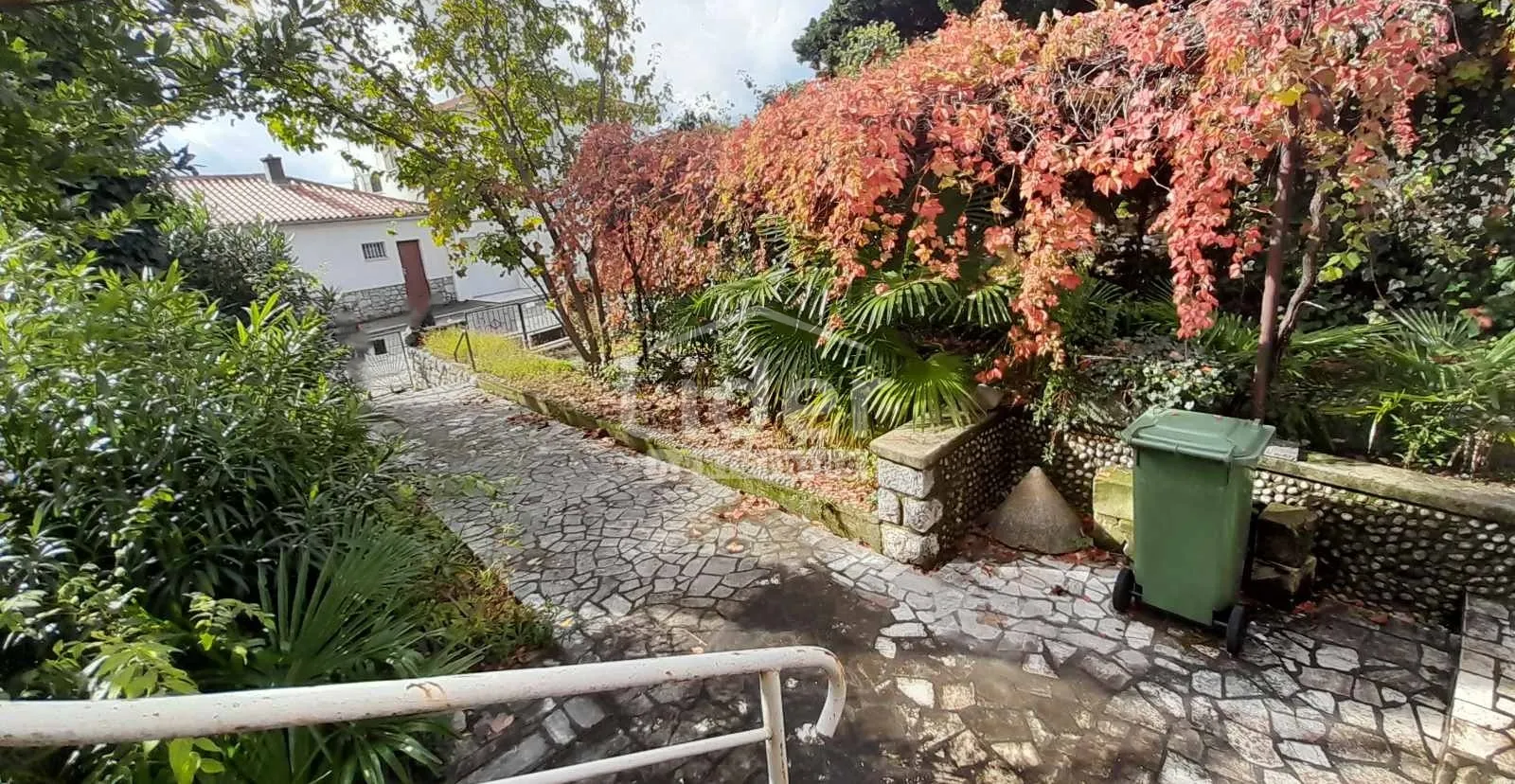 crikvenica-samostojeća kuća 160m2 na 30 metara od plaže - slika 3
