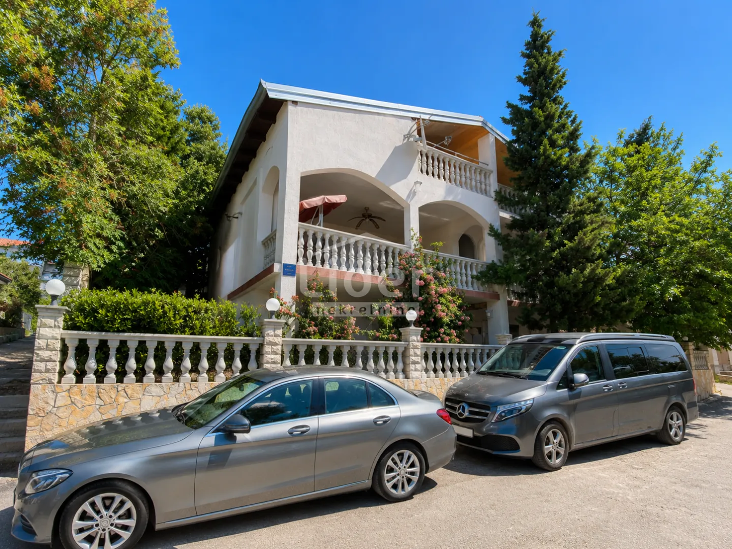 kruševo, kuću sa 3 stana i garažom prodajemo - slika 10