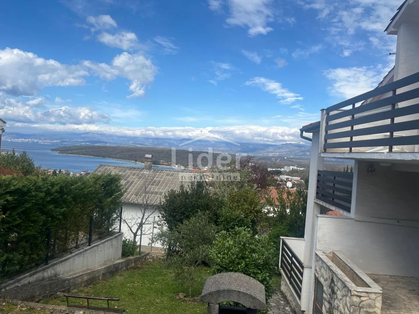 otok krk,njivice-samostojeća kuća 450m od mora - slika 2