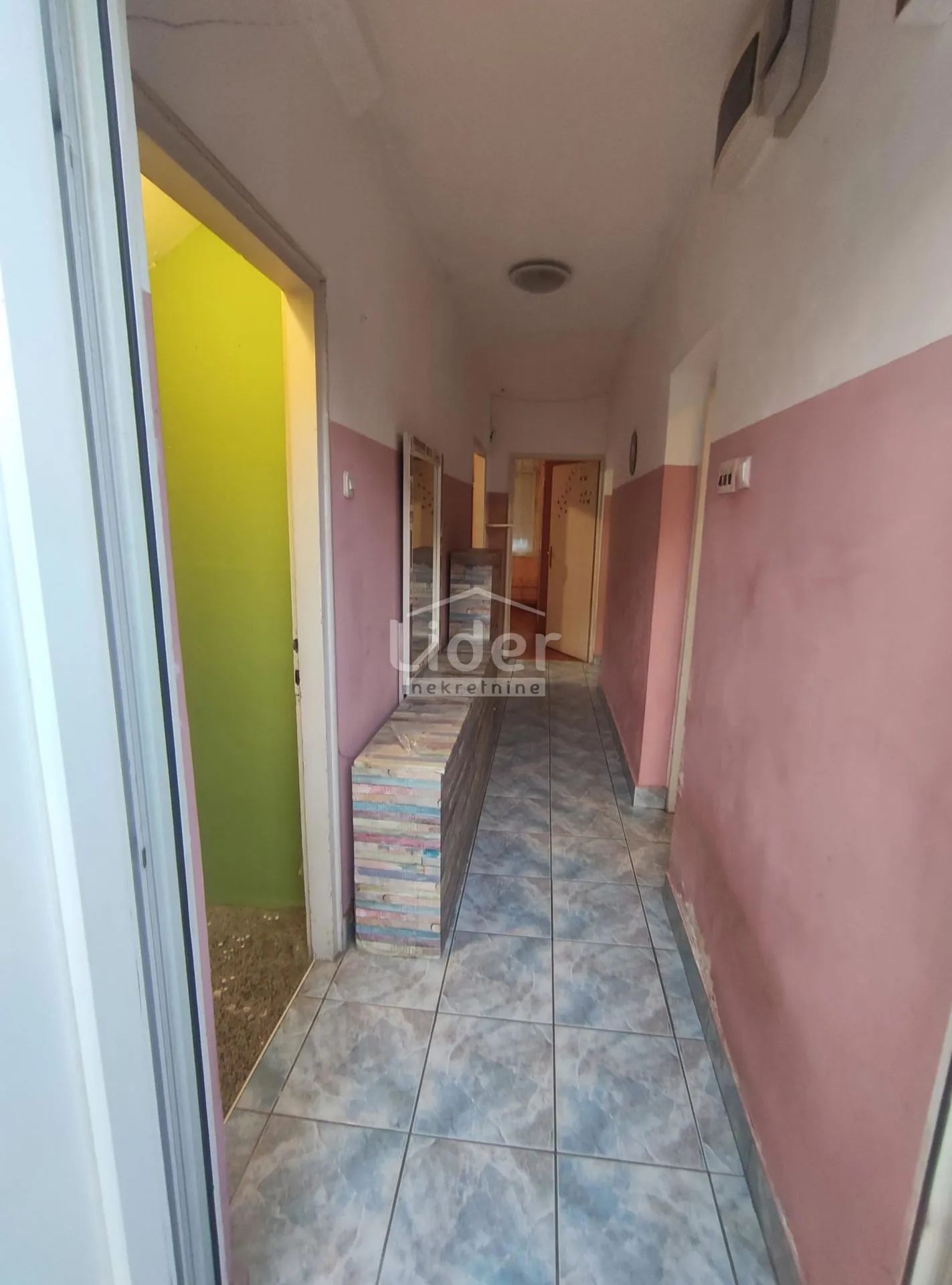 etaža kuće 3s+db sa okućnicom - slika 11