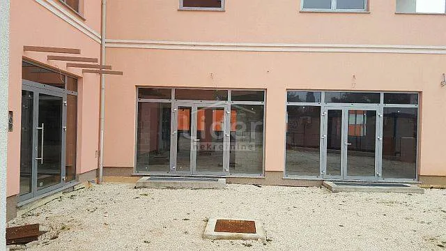 rovinj poslovni prostor od 1260 m2 na 1650m2 zemljišta - slika 6