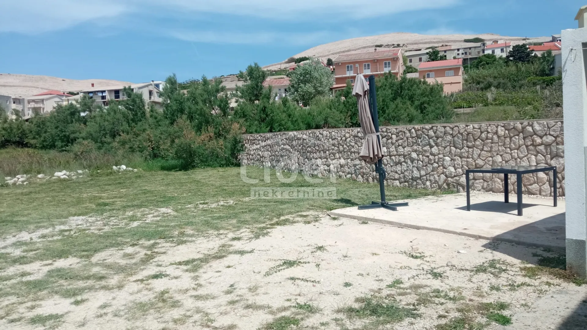 kuća 185m2, 150m od mora + građevinsko zemljište 600m2 - slika 14