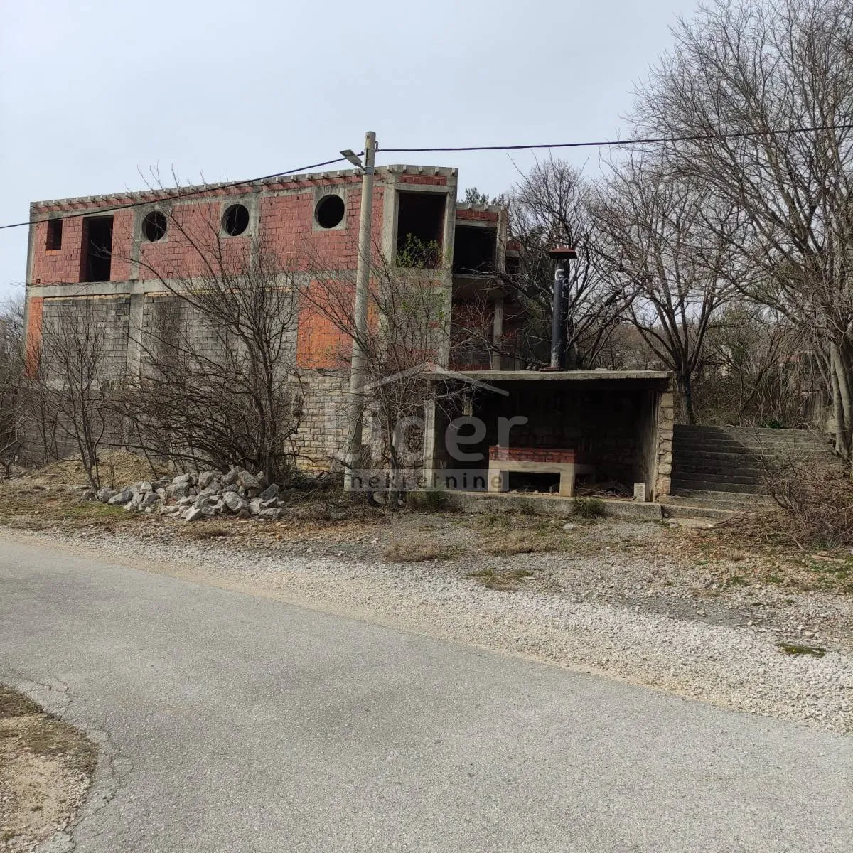 kruševo, roh-bau stambeno poslovna zgrada 300m2 - slika 16