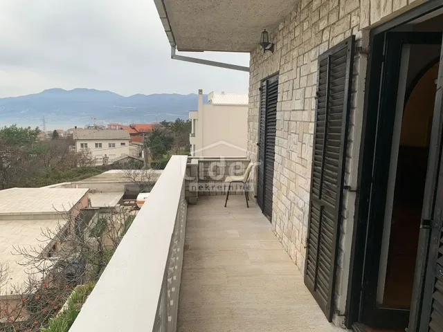 Rijeka Pehlin komforna etaža, okućnica, NOVO!