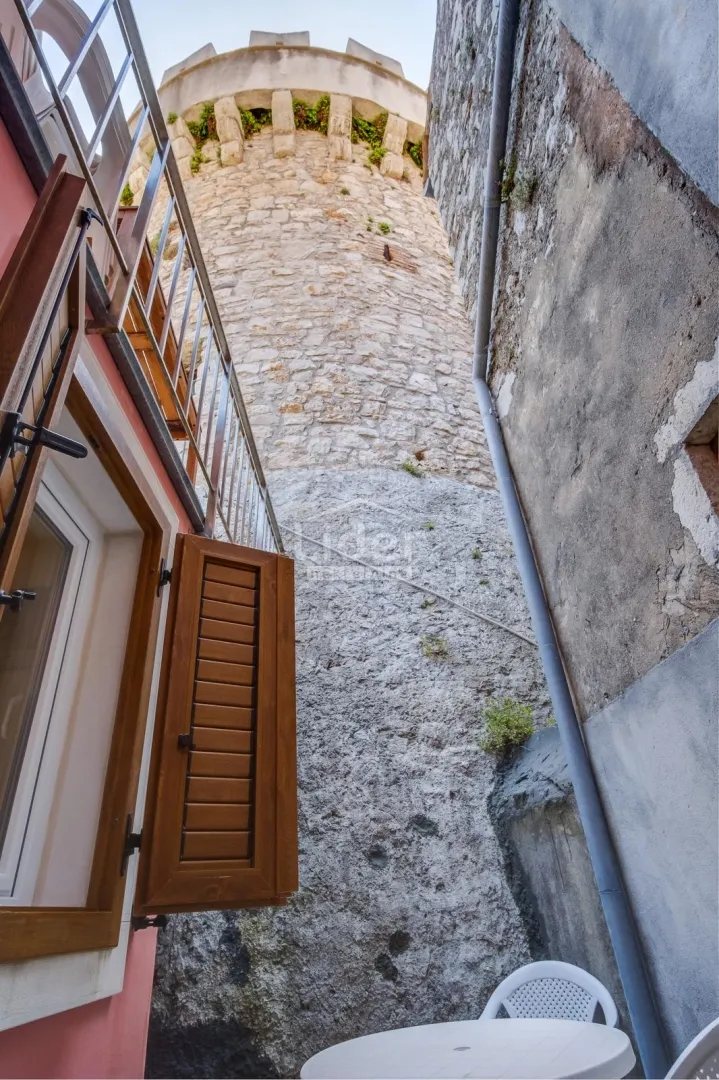 stan s predivnim pogledom na more i luku – veli lošinj - slika 15