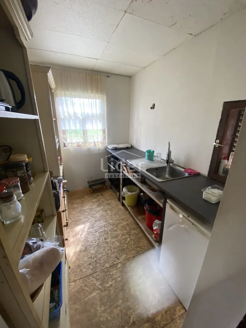hreljin-kuća 100m2,okućnica - slika 7
