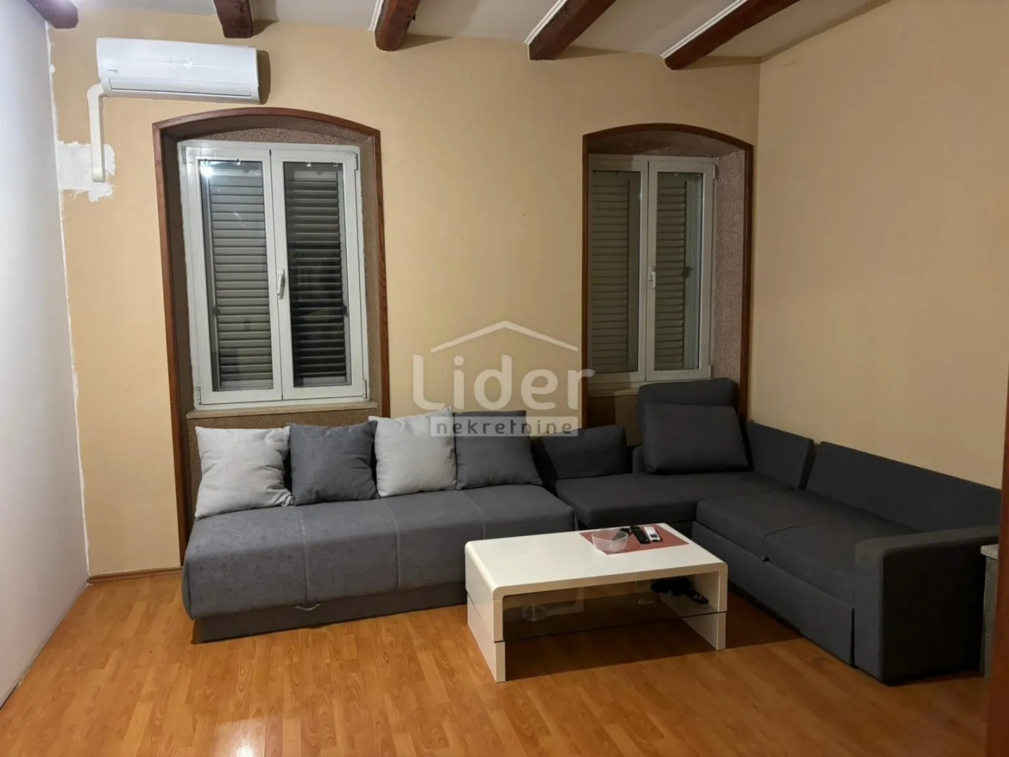 belveder-stan za radnike 250€/po radniku - slika 2