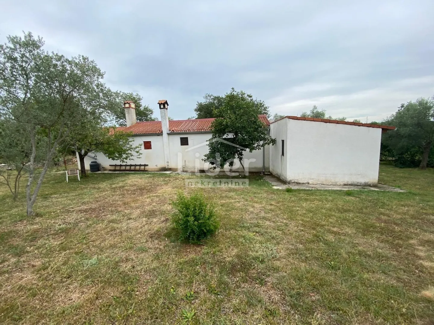rovinj, rovinjsko selo, samostojeća kuća sa 1.507m2 okućnice - slika 15