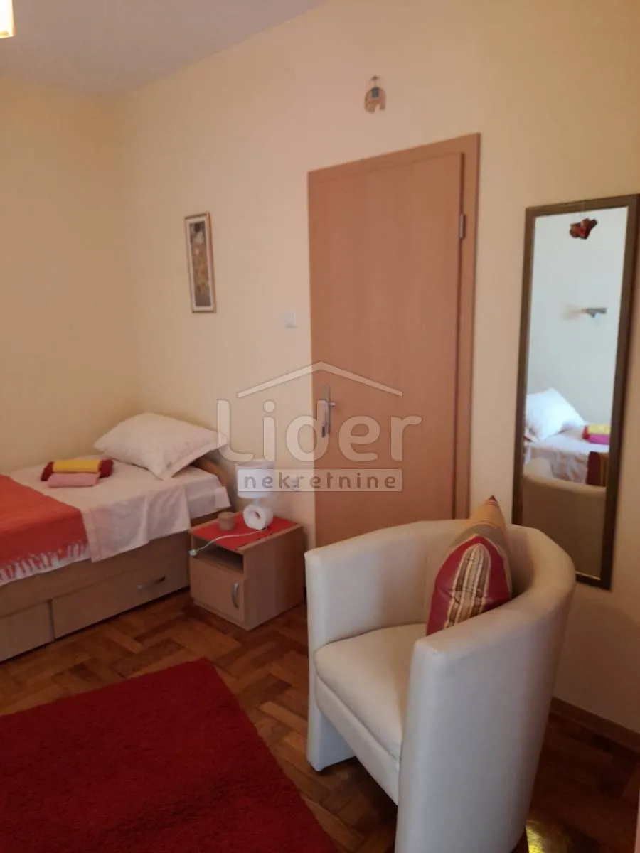 crikvenica kuća u nizu u centru grada - slika 15