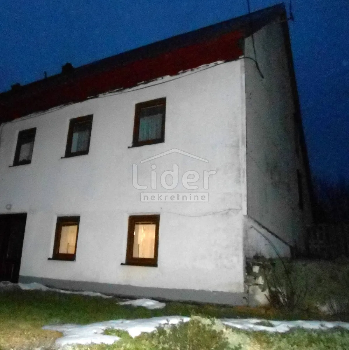 FUŽINE Dvojna kuća od 150 m2 s 4000 m2 okućnice - Belo Selo, Fužine