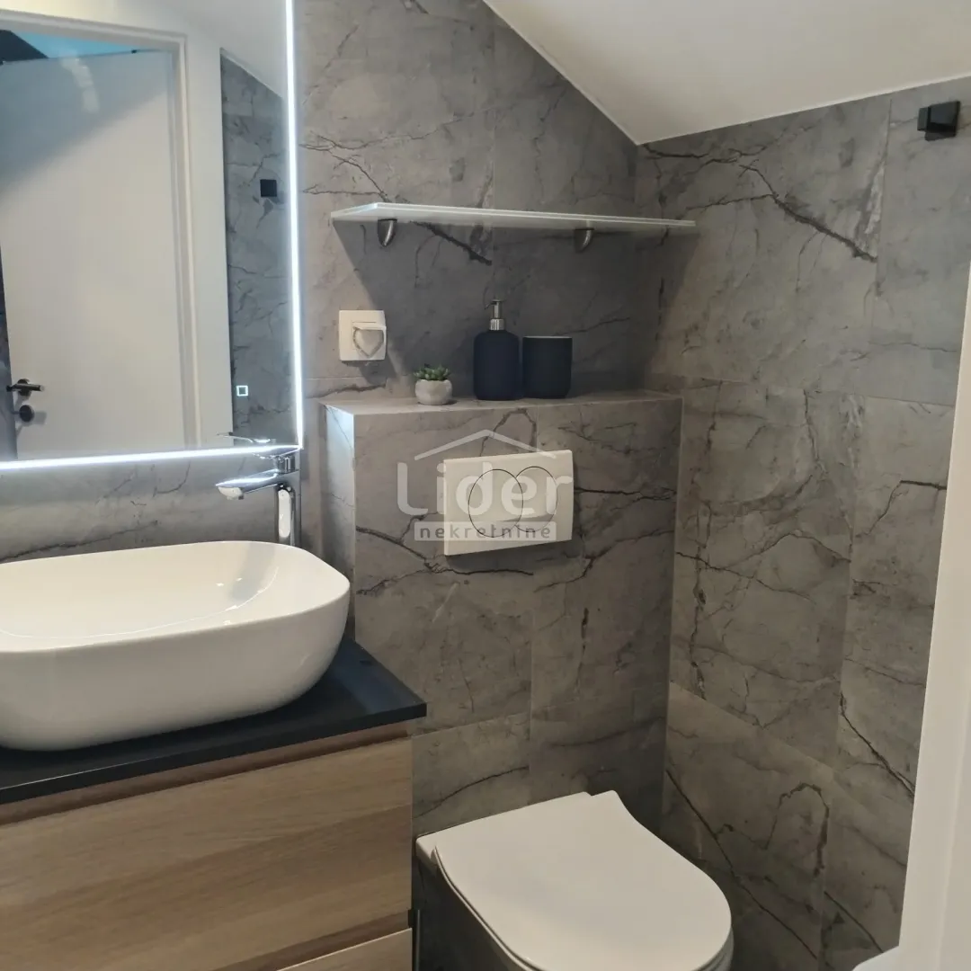 ravna gora-kuća 345m2 - slika 19
