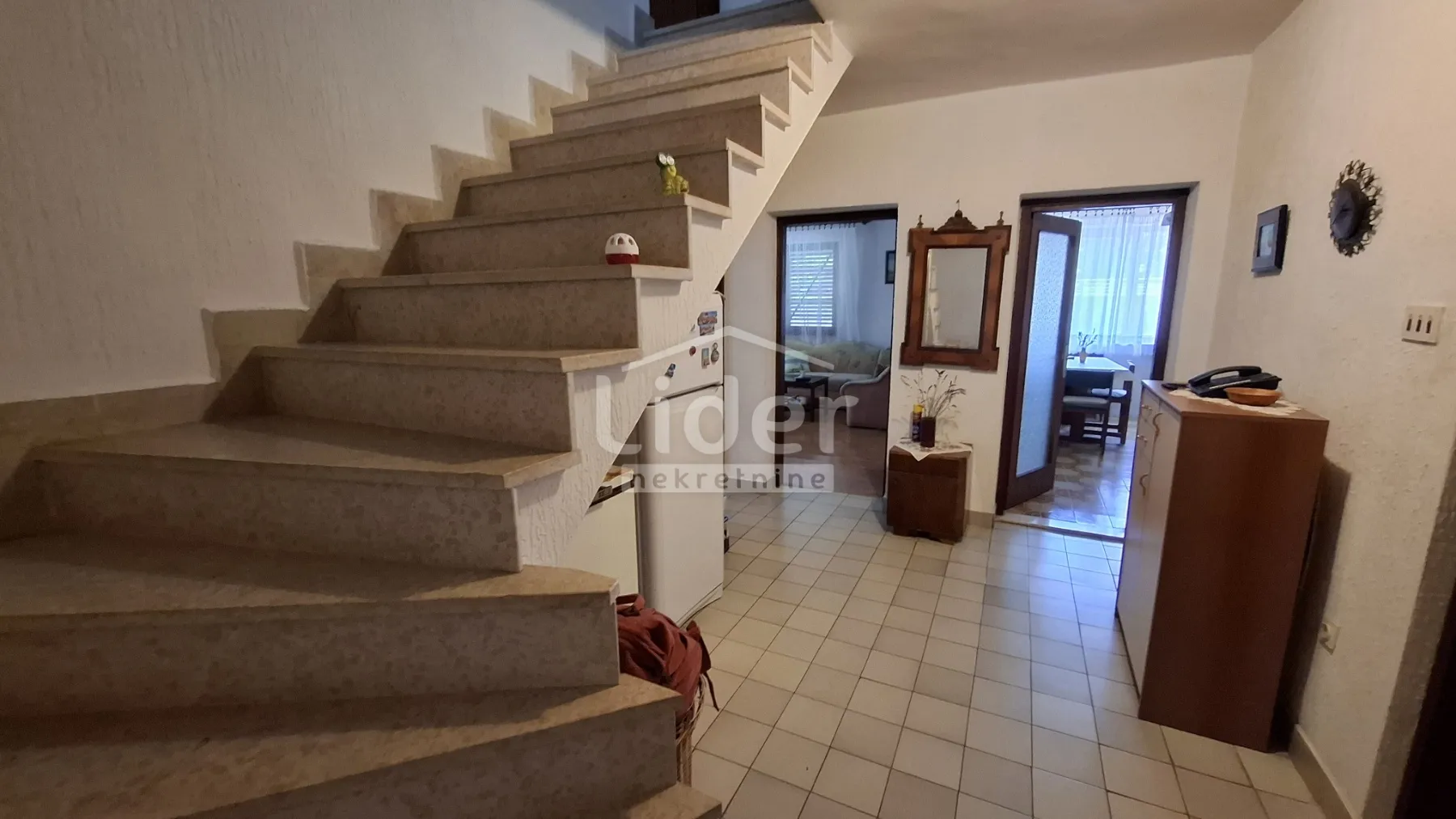 samostojeća kuća, grižane, 300 m2 - slika 13