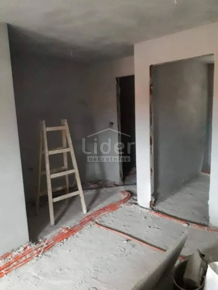 kuća kostrena roh bau sa 5 stambenih jedinica-2 stana uređena - slika 5