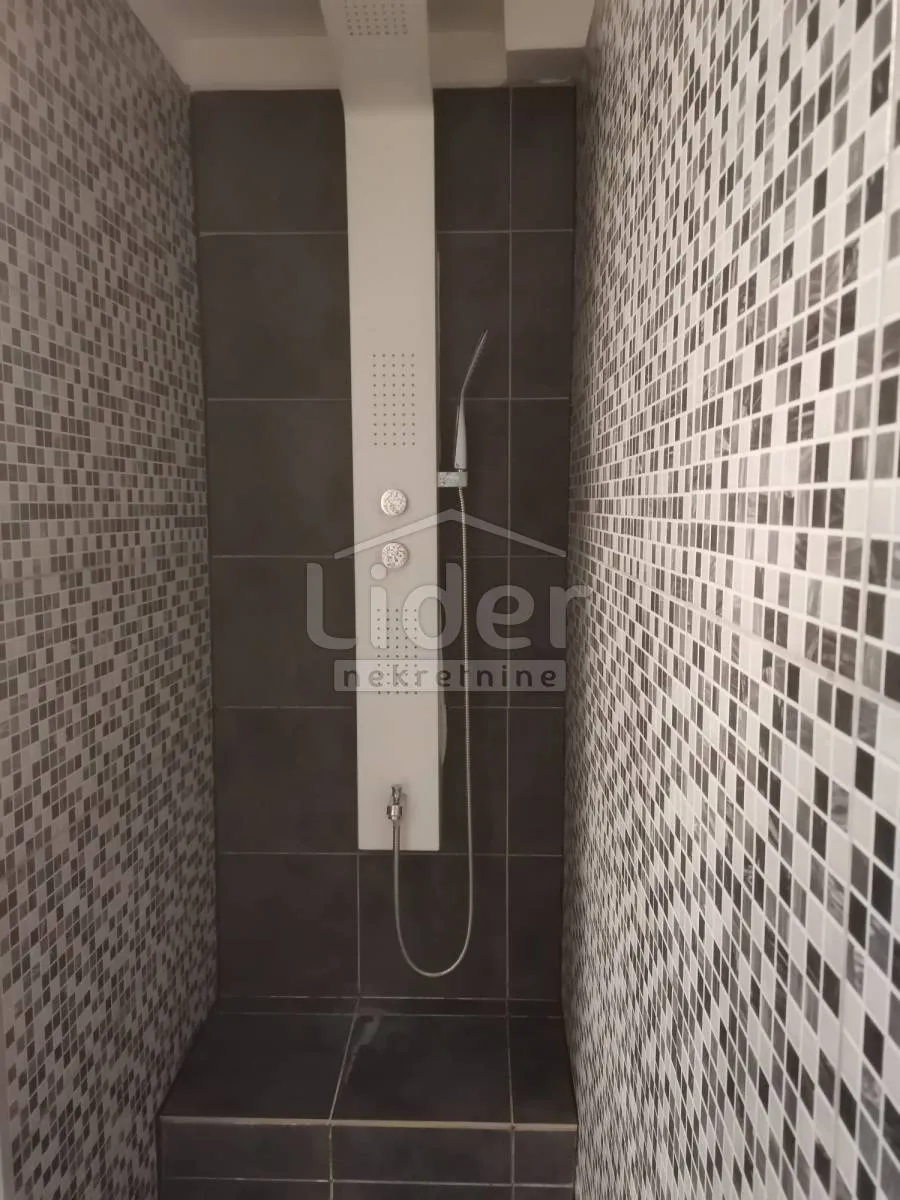 apartman 85 m2, supetarska draga - slika 7