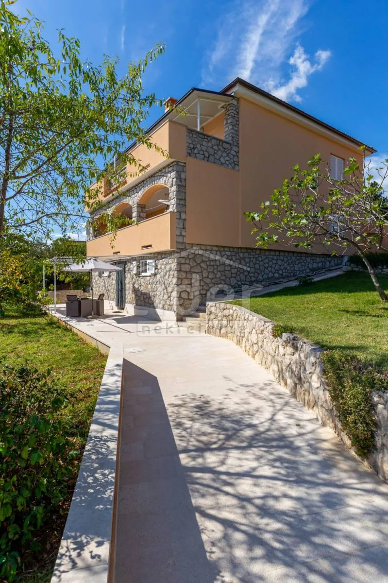 novi vinodolski odlična kuća blizu mora - slika 15