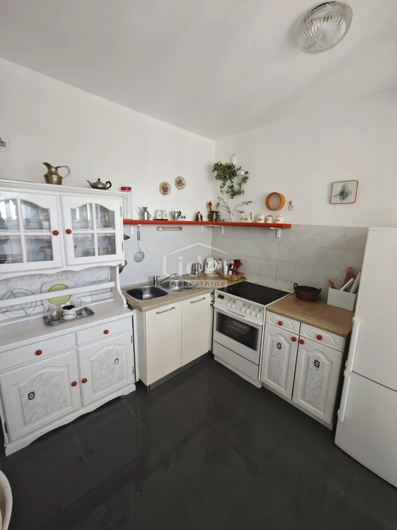belveder stan u blizini centra s pogledom na more - slika 4