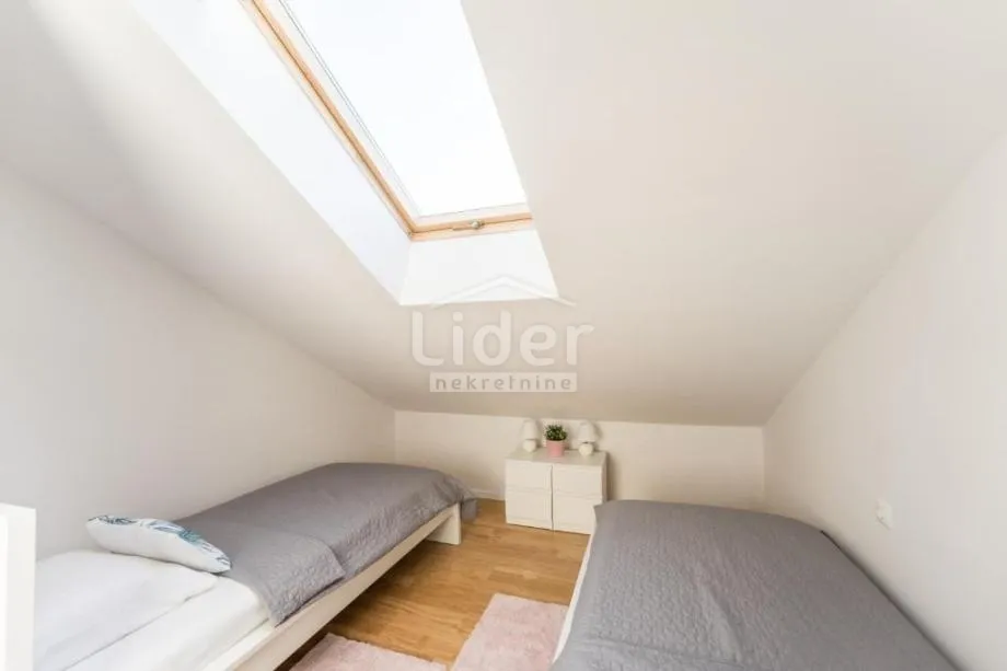 novalja, 3s+db, 2 balkona, namješten, 207.500 € - slika 16