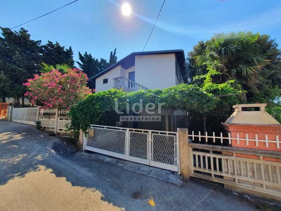 kruševo, šušnjar, kuću sa 4 apartmana prodajemo - slika 7