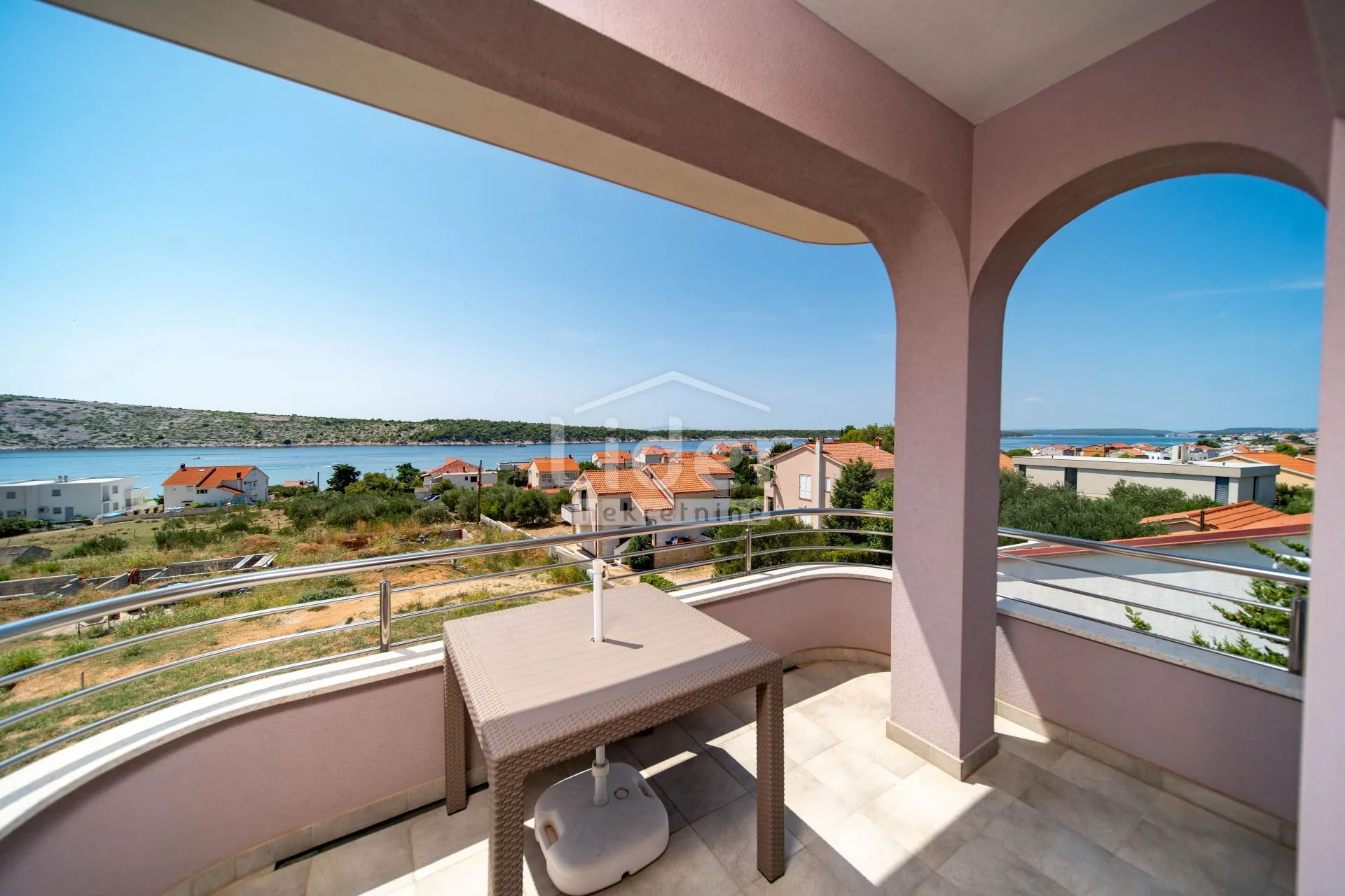 rab, barbat, apartman 150 m2 s prekrasnim pogledom - slika 42