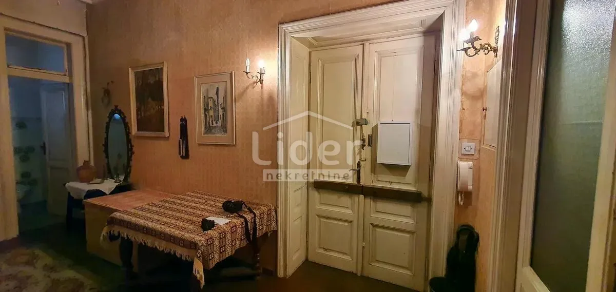 belveder, 205 m2, moguće preinaka u 2 stambene jedinice - slika 8