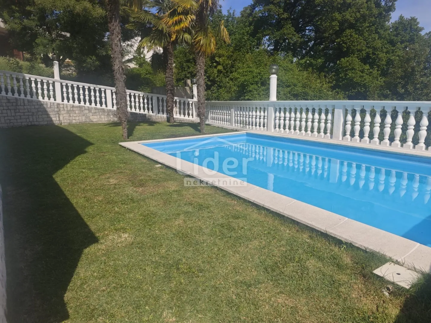 opatija- vila s predivnim pogledom i bazenom - slika 4