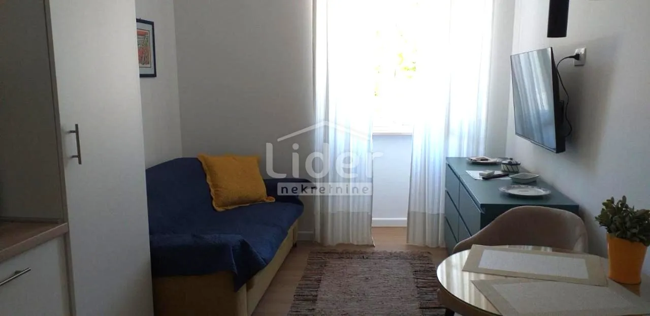 rijeka odlična garsonijera blizu centra grada - slika 7