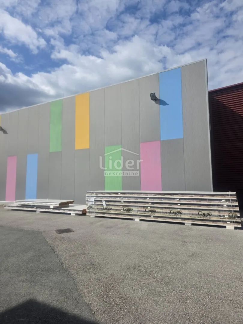 hala, 568 m2, 6.200 m2 zemljište - slika 17